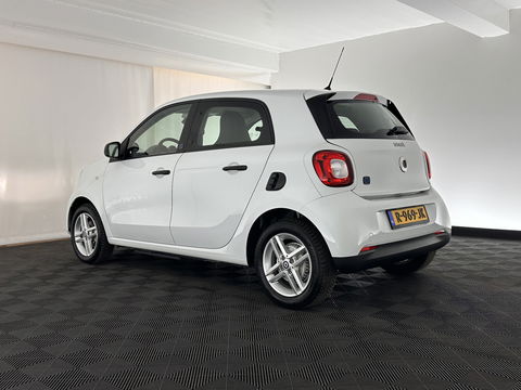 Smart Forfour EQ Essential 18 kWh [ 3-Fase ] (INCL-BTW) Aut. *FULL-LEATHER | AIRCO | CRUISE | DAB+ | COMFORT-SEATS | 15''ALU*