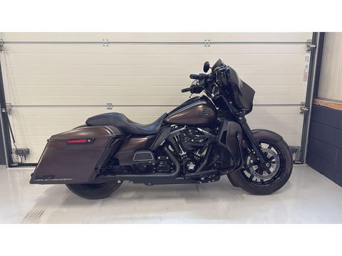 Harley Davidson 103 FLHX Streetglide Street Glide CVO mat bruin blackout