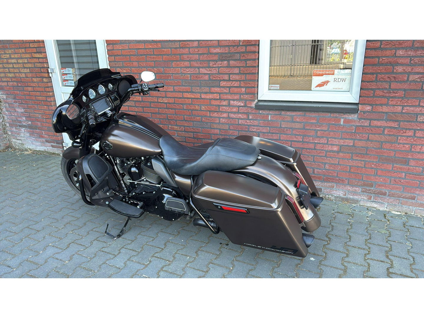 Harley Davidson 103 FLHX Streetglide Street Glide CVO mat bruin blackout