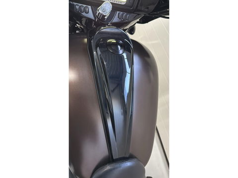 Harley Davidson 103 FLHX Streetglide Street Glide CVO mat bruin blackout