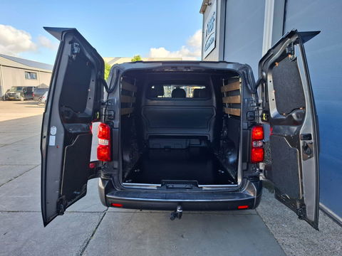 Toyota ProAce Worker 2.0 D-4D Black Line Long DC DUBBEL CABINE / LEER / STOELVERWARMING / CAMERA / DUBBELE SCHUIFDEUR