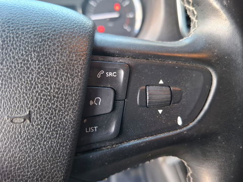 Toyota ProAce Worker 2.0 D-4D Black Line Long DC DUBBEL CABINE / LEER / STOELVERWARMING / CAMERA / DUBBELE SCHUIFDEUR