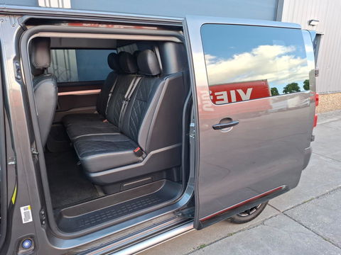 Toyota ProAce Worker 2.0 D-4D Black Line Long DC DUBBEL CABINE / LEER / STOELVERWARMING / CAMERA / DUBBELE SCHUIFDEUR