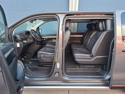 Toyota ProAce Worker 2.0 D-4D Black Line Long DC DUBBEL CABINE / LEER / STOELVERWARMING / CAMERA / DUBBELE SCHUIFDEUR