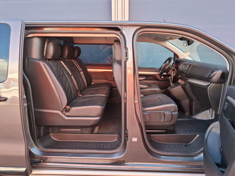 Toyota ProAce Worker 2.0 D-4D Black Line Long DC DUBBEL CABINE / LEER / STOELVERWARMING / CAMERA / DUBBELE SCHUIFDEUR