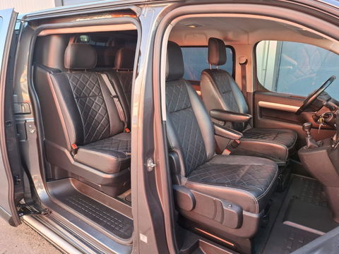 Toyota ProAce Worker 2.0 D-4D Black Line Long DC DUBBEL CABINE / LEER / STOELVERWARMING / CAMERA / DUBBELE SCHUIFDEUR