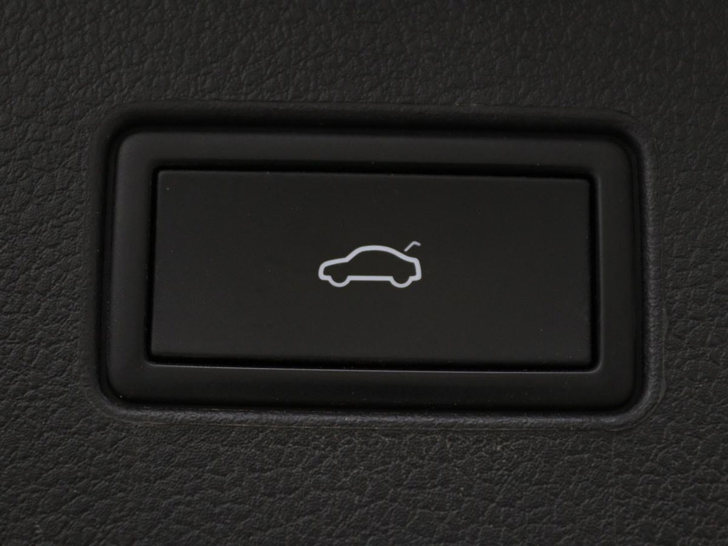 Volkswagen Passat 1.4 TSI GTE | Stoel & stuurverwarming | Camera | Carplay | Trekhaak | Adaptive cruise | Standkachel | Navigatie | Full LED