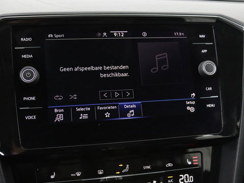 Volkswagen Passat 1.4 TSI GTE | Stoel & stuurverwarming | Camera | Carplay | Trekhaak | Adaptive cruise | Standkachel | Navigatie | Full LED