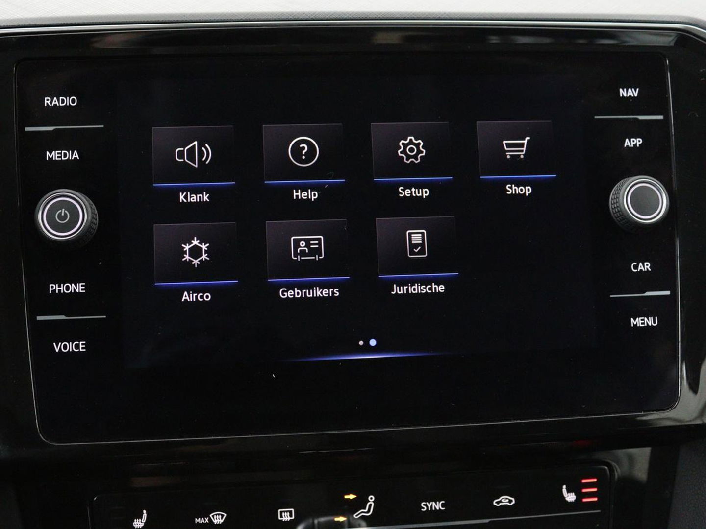 Volkswagen Passat 1.4 TSI GTE | Stoel & stuurverwarming | Camera | Carplay | Trekhaak | Adaptive cruise | Standkachel | Navigatie | Full LED