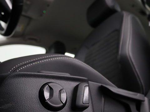 Volkswagen Passat 1.4 TSI GTE | Stoel & stuurverwarming | Camera | Carplay | Trekhaak | Adaptive cruise | Standkachel | Navigatie | Full LED