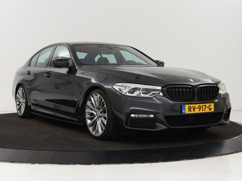 BMW 5 Serie 520i High Executive M-Sport | Trekhaak | Leder | Cruise Control | Navigatie | Stoelverwarming | LED | LMV 20