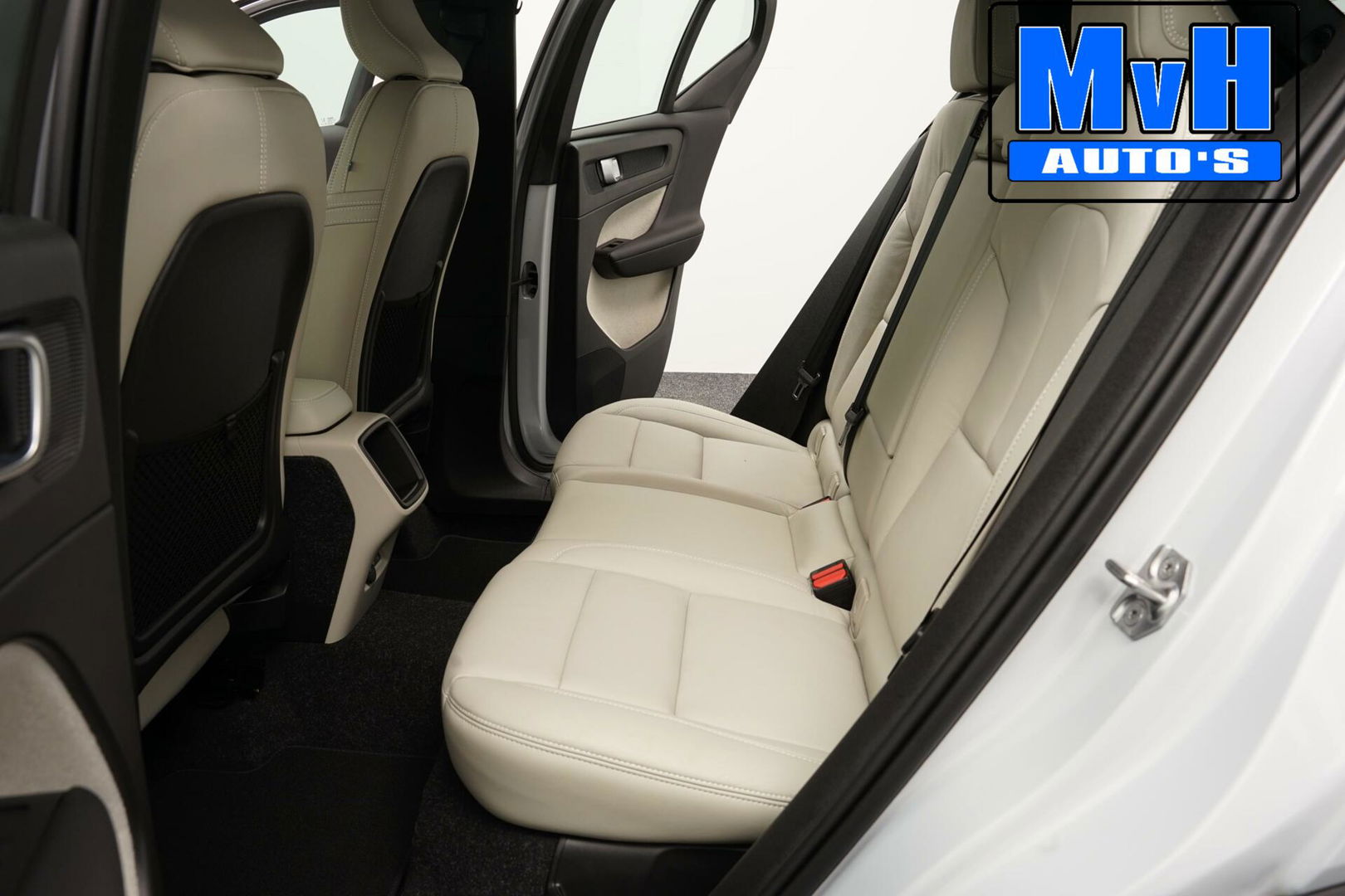 Volvo XC40 1.5 T3 Momentum Pro 163PK|360ÂșCAM|Intellisafe|NAP
