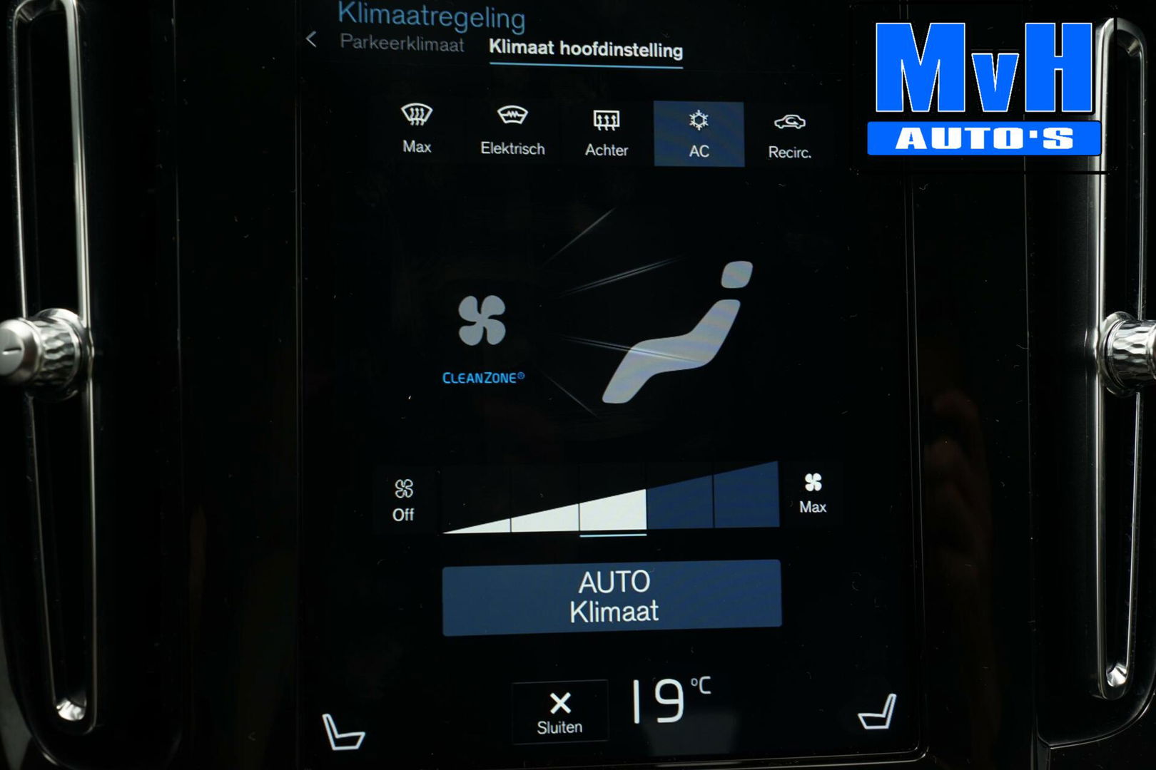 Volvo XC40 1.5 T3 Momentum Pro 163PK|360ÂșCAM|Intellisafe|NAP