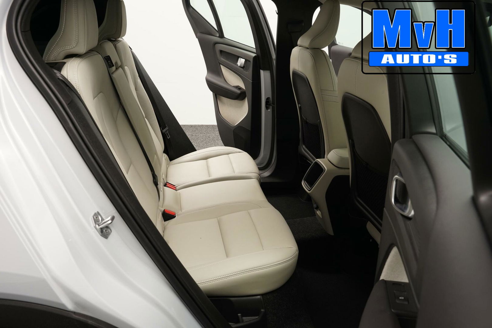 Volvo XC40 1.5 T3 Momentum Pro 163PK|360ÂșCAM|Intellisafe|NAP