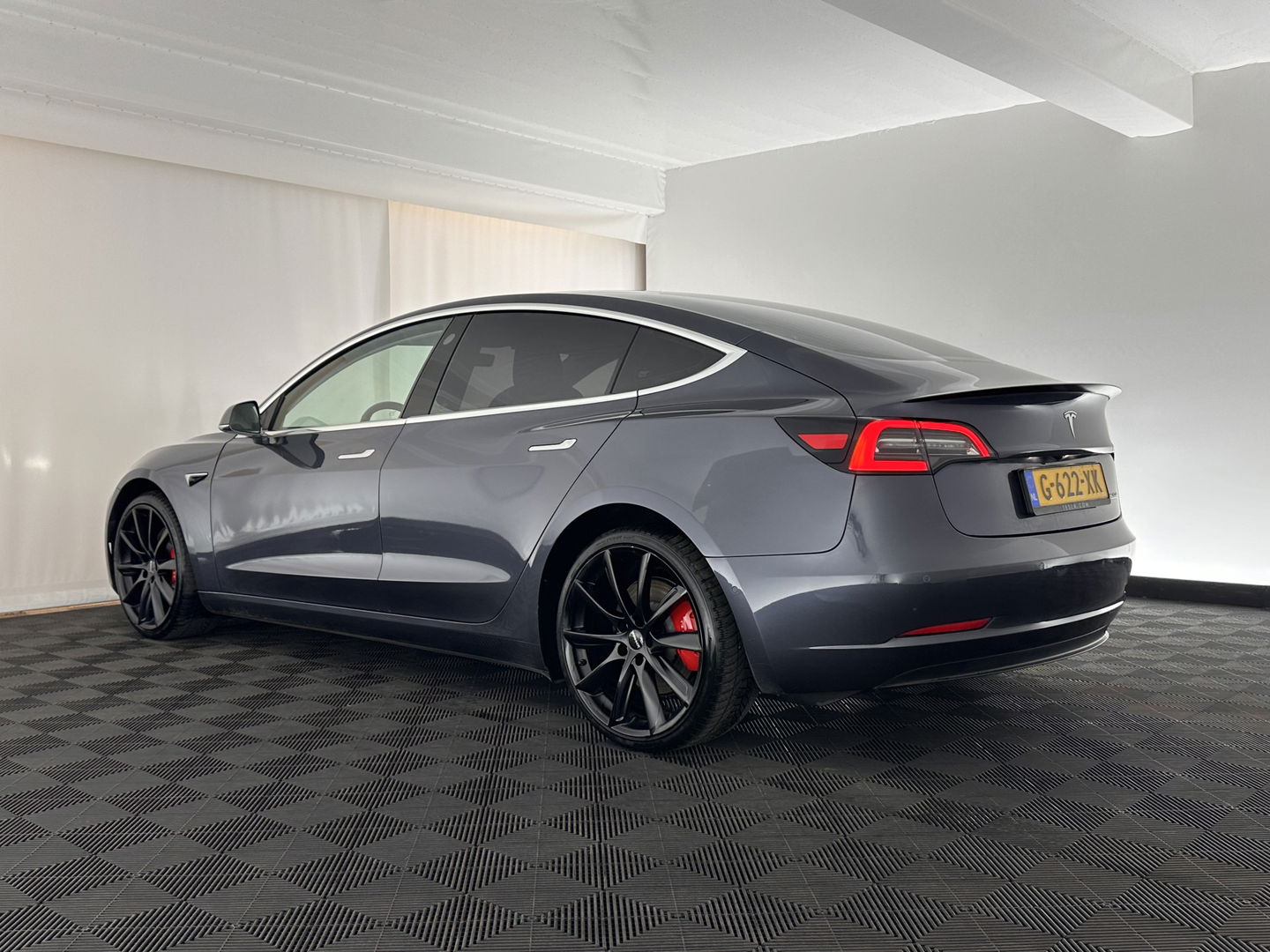 Tesla Model 3 Performance AWD 75 kWh [ 3-Fase ] (INCL-BTW) Aut. *PANO | AUTO-PILOT | NAPPA-LEATHER | KEYLESS | FULL-LED | MEMORY-PACK | SURROUND-VIEW | DAB | CARPLAY | DIGI-COCKPIT | LANE-ASSIST | COMFORT-SEATS | 20"ALU*