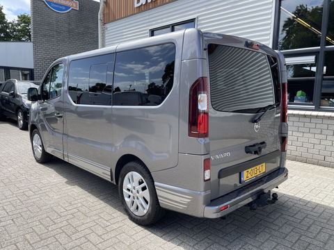 Opel Vivaro Combi 1.6 CDTI 120pk L1H1 Innovation / 8 persoons / vaste prijs rijklaar € 21.950 marge / vrij van btw / euro 6 diesel / airco / cruise / camera / trekhaak / metallic lak / lichtmetalen velgen
