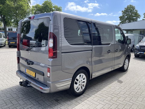 Opel Vivaro Combi 1.6 CDTI 120pk L1H1 Innovation / 8 persoons / vaste prijs rijklaar € 21.950 marge / vrij van btw / euro 6 diesel / airco / cruise / camera / trekhaak / metallic lak / lichtmetalen velgen