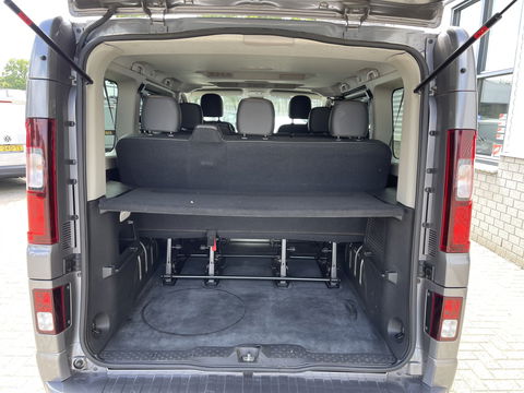 Opel Vivaro Combi 1.6 CDTI 120pk L1H1 Innovation / 8 persoons / vaste prijs rijklaar € 21.950 marge / vrij van btw / euro 6 diesel / airco / cruise / camera / trekhaak / metallic lak / lichtmetalen velgen