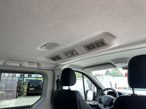 Opel Vivaro Combi 1.6 CDTI 120pk L1H1 Innovation / 8 persoons / vaste prijs rijklaar € 21.950 marge / vrij van btw / euro 6 diesel / airco / cruise / camera / trekhaak / metallic lak / lichtmetalen velgen