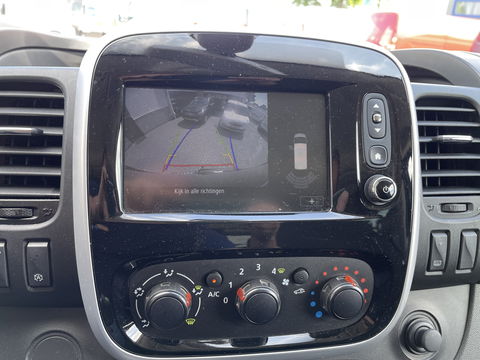 Opel Vivaro Combi 1.6 CDTI 120pk L1H1 Innovation / 8 persoons / vaste prijs rijklaar € 21.950 marge / vrij van btw / euro 6 diesel / airco / cruise / camera / trekhaak / metallic lak / lichtmetalen velgen