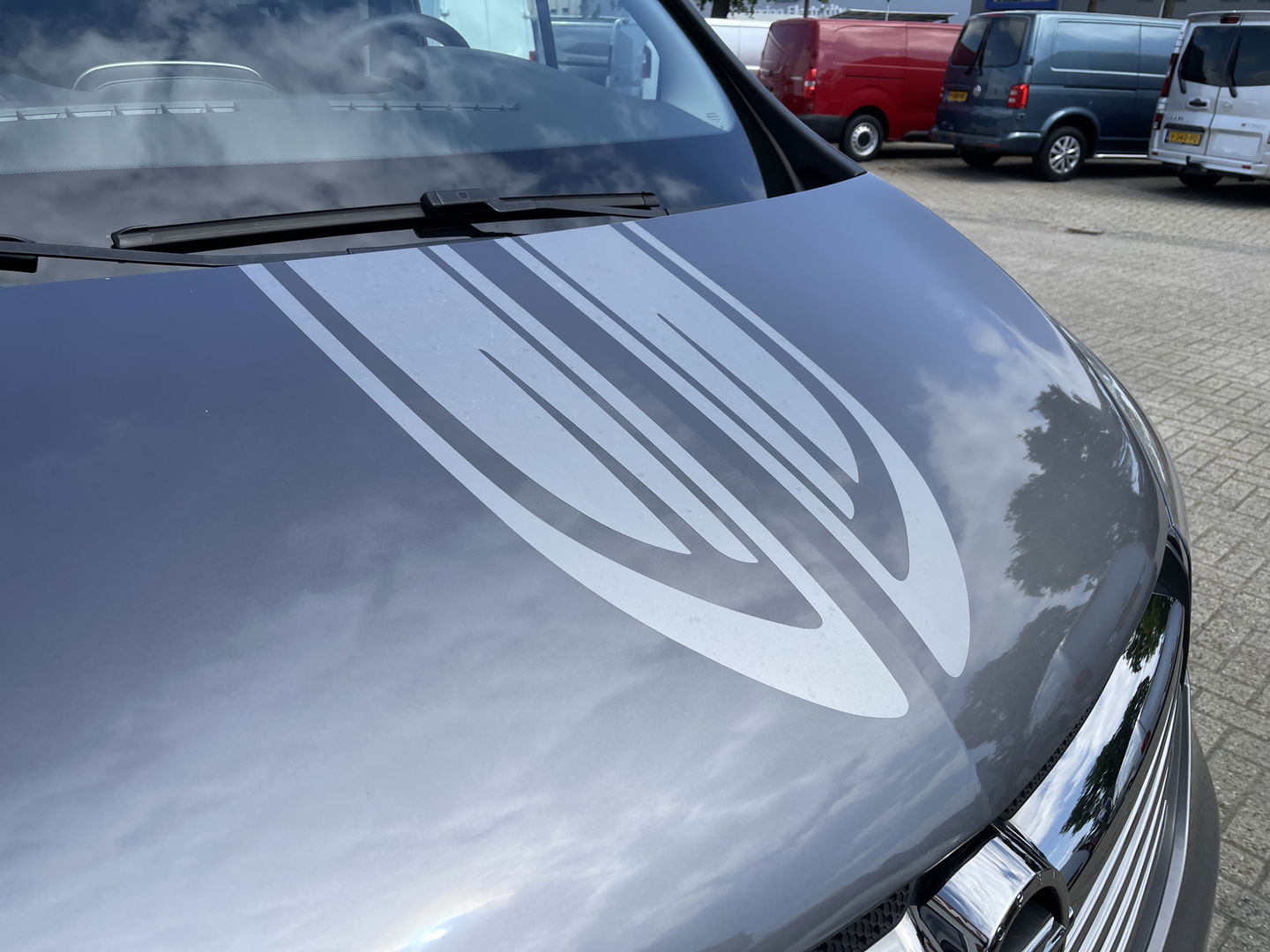 Opel Vivaro Combi 1.6 CDTI 120pk L1H1 Innovation / 8 persoons / vaste prijs rijklaar € 21.950 marge / vrij van btw / euro 6 diesel / airco / cruise / camera / trekhaak / metallic lak / lichtmetalen velgen