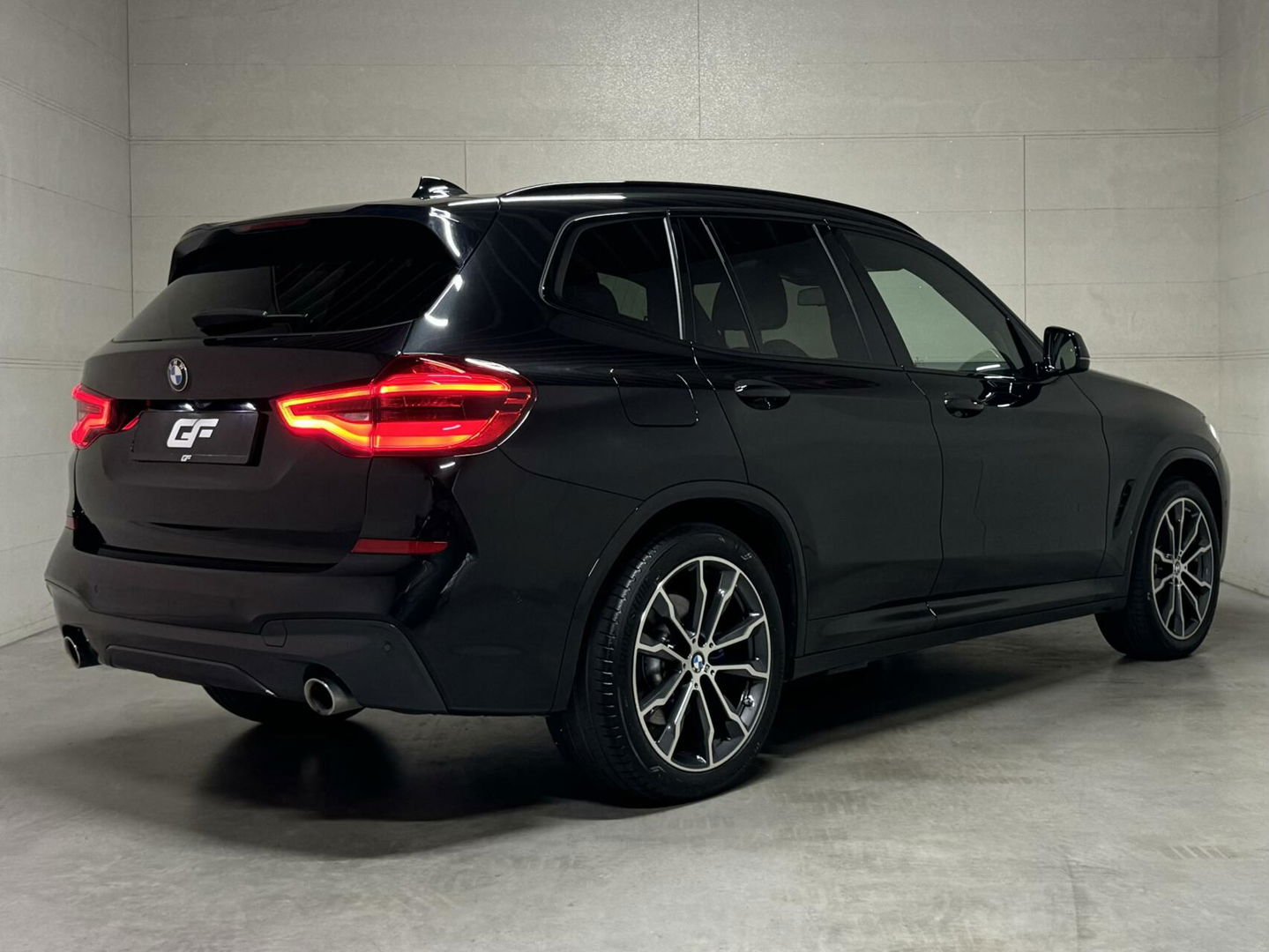 BMW X3 xDrive20i M Sport Black Edition Pano HUD Sfeer NAP