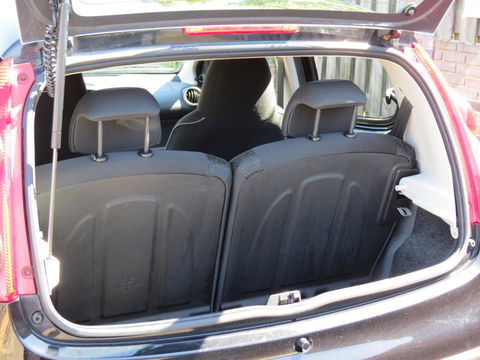 Peugeot 107 1.0-12V XS 5-DRS | AUTOMAAT | 1E EIGENAAR | AIRCO | NIEUWE APK | ELEK RAMEN |