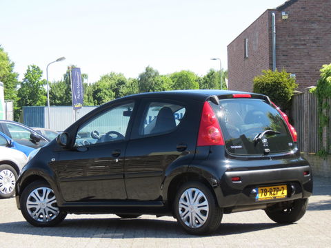Peugeot 107 1.0-12V XS 5-DRS | AUTOMAAT | 1E EIGENAAR | AIRCO | NIEUWE APK | ELEK RAMEN |