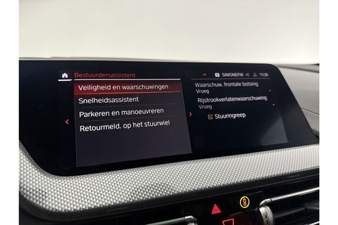 BMW 1-serie 118i M Sport LED Camera Carplay Sfeerverl. Trekhaak Virtual Navi Clima Cruise 17"LMV PDC