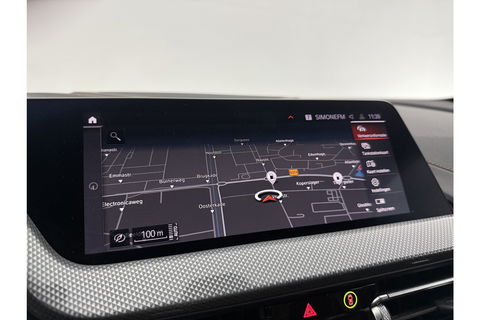 BMW 1-serie 118i M Sport LED Camera Carplay Sfeerverl. Trekhaak Virtual Navi Clima Cruise 17"LMV PDC