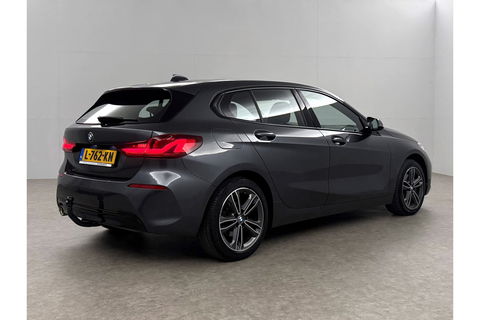 BMW 1-serie 118i M Sport LED Camera Carplay Sfeerverl. Trekhaak Virtual Navi Clima Cruise 17"LMV PDC