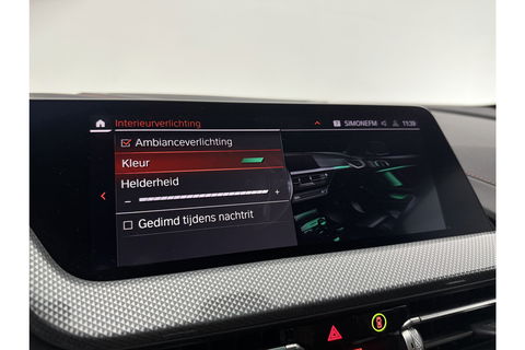 BMW 1-serie 118i M Sport LED Camera Carplay Sfeerverl. Trekhaak Virtual Navi Clima Cruise 17"LMV PDC