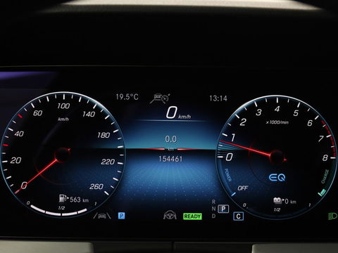 Mercedes-Benz E-Klasse 300e Avantgarde | Adaptive cruise | Trekhaak | Stoelverwarming | Camera | Widescreen | Sfeerverlichting | Half leder | Full LED