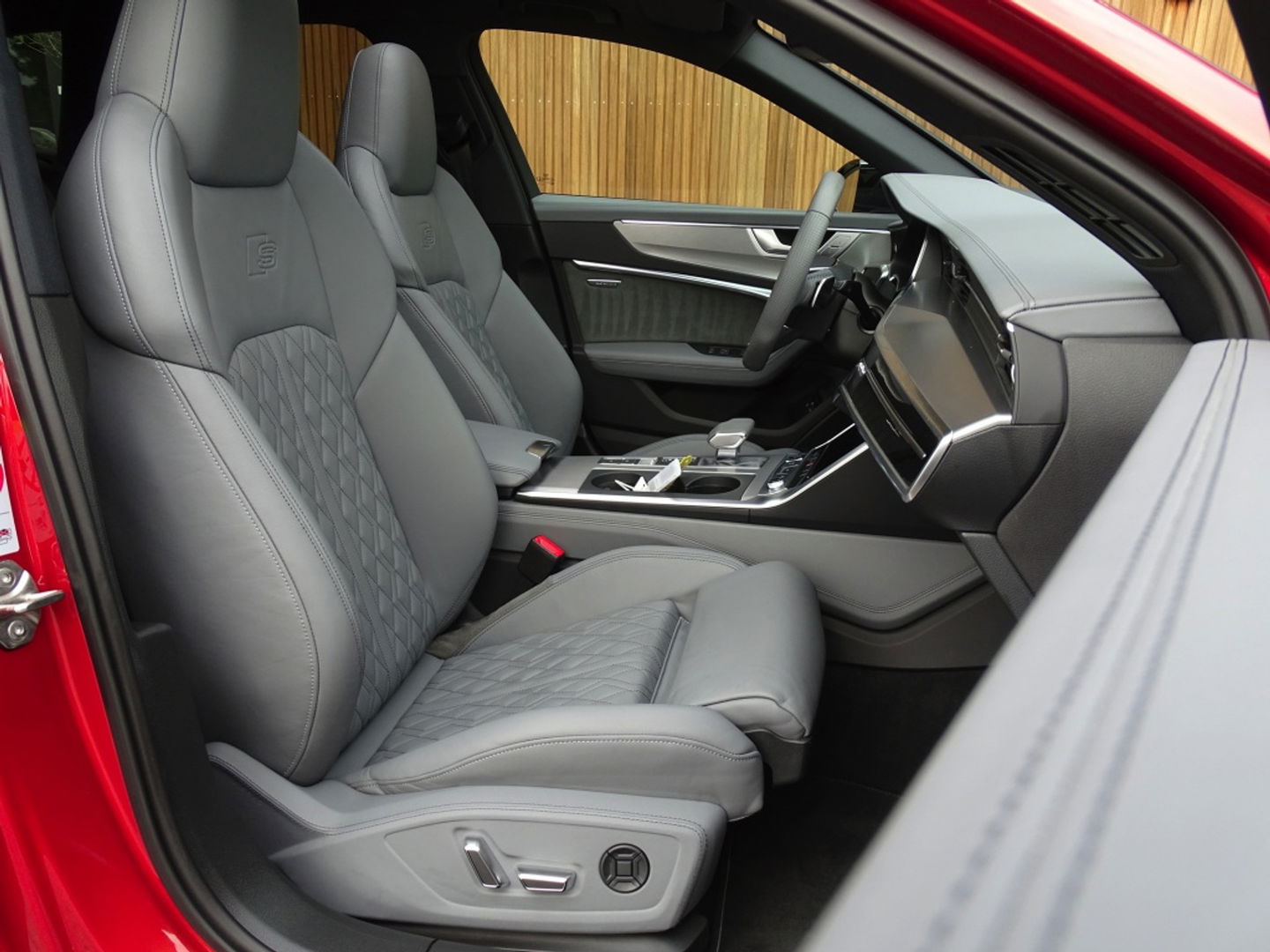 Audi A6 Avant A6 55 TFSI e 367PK / S-ed. Competition / Exclusive / 2021 / LED