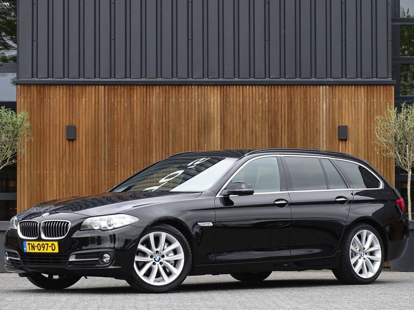 BMW 5 Serie Touring 530d 259PK M Sport HE. / M- interieur / LCI / LED