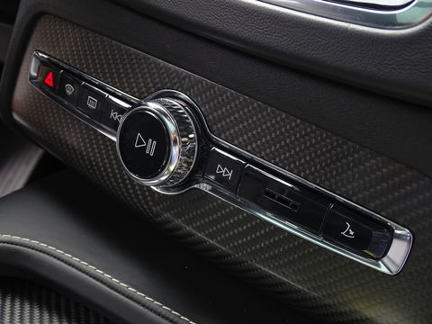 Volvo XC90 2.0 T8 392PK AWD / R-Design / B&W / ACC / 360° / Head-Up