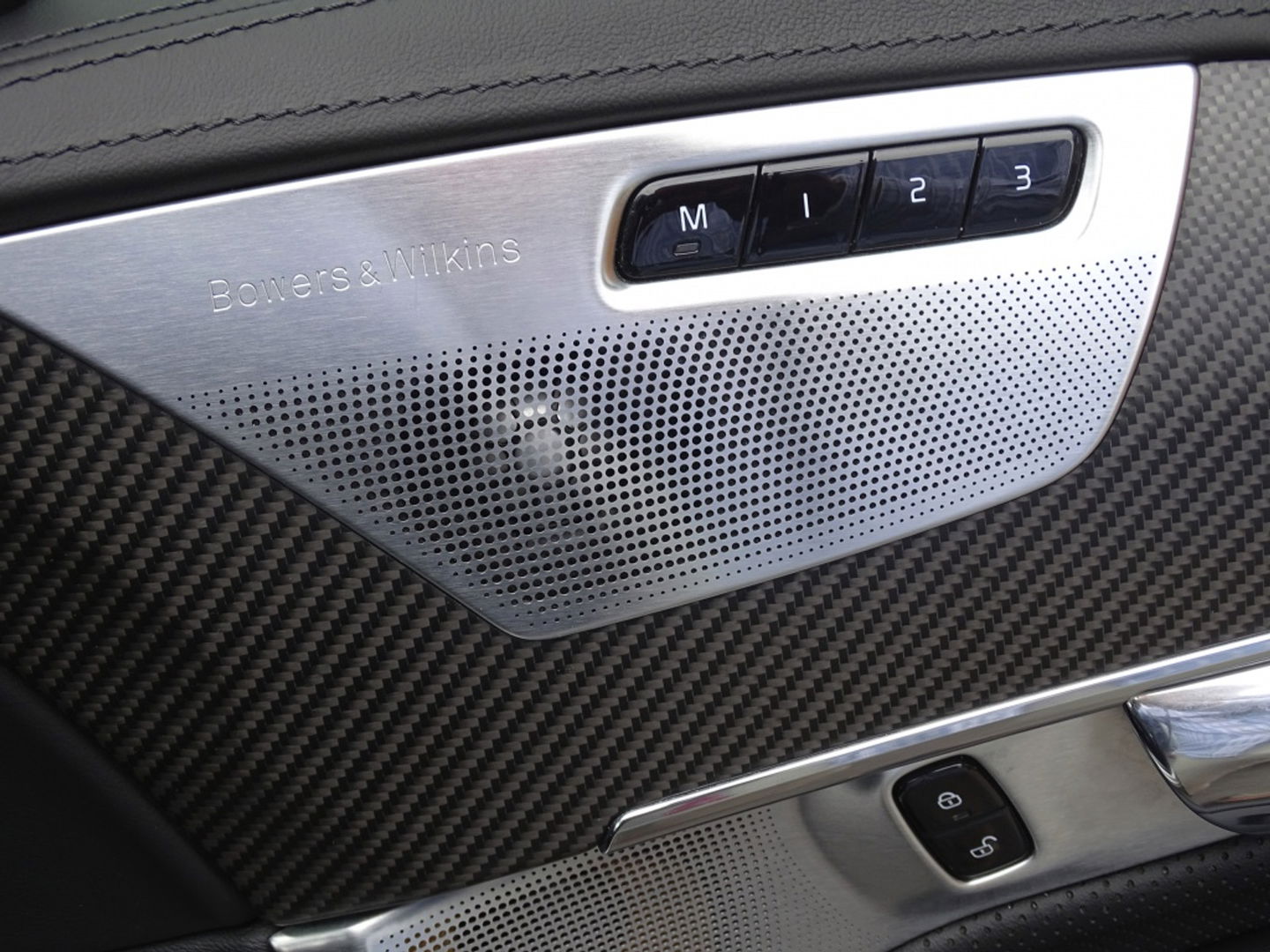 Volvo XC90 2.0 T8 392PK AWD / R-Design / B&W / ACC / 360° / Head-Up