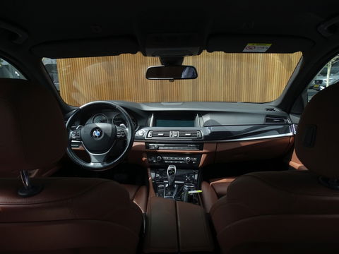 BMW 5 Serie Touring 530d 259PK M Sport HE. / M- interieur / LCI / LED