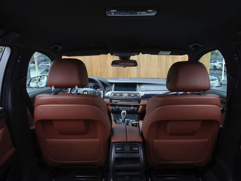 BMW 5 Serie Touring 530d 259PK M Sport HE. / M- interieur / LCI / LED