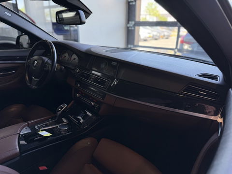 BMW 5 Serie Touring 530d 259PK M Sport HE. / M- interieur / LCI / LED