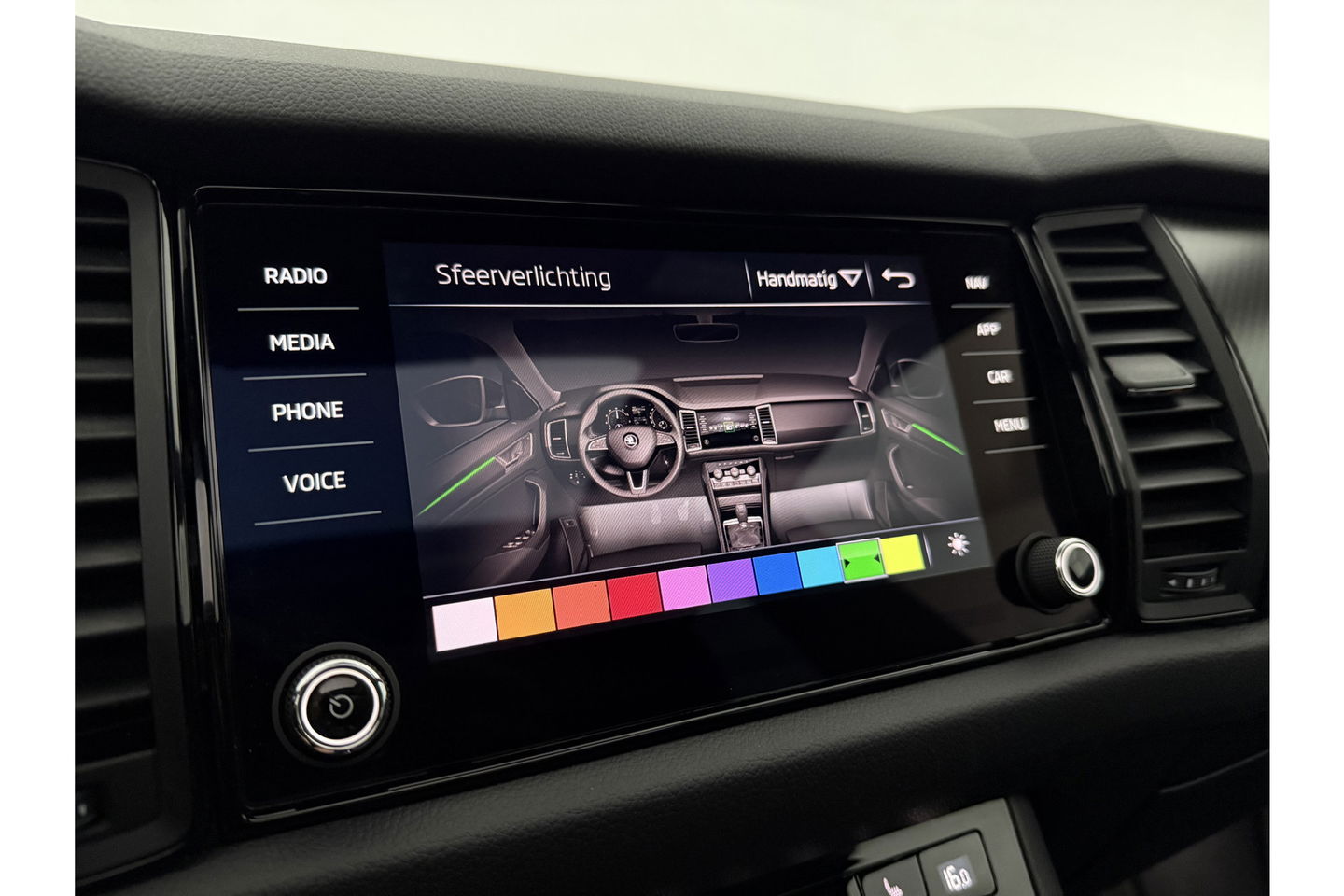 Škoda Kodiaq 1.5 TSI 150PK Sportline DSG Pano Sfeer Memory LED Virtual Camera Carplay Clima Cruise Navi PDC 19"LMV