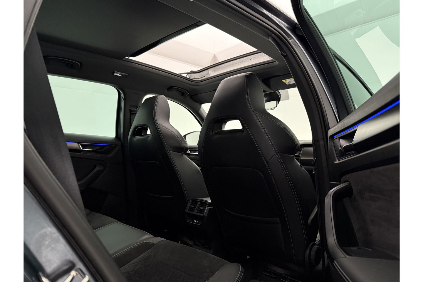 Škoda Kodiaq 1.5 TSI 150PK Sportline DSG Pano Sfeer Memory LED Virtual Camera Carplay Clima Cruise Navi PDC 19"LMV