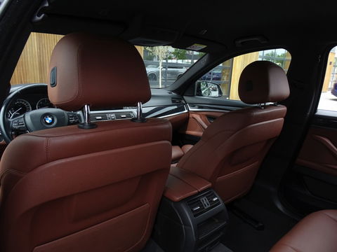 BMW 5 Serie Touring 530d 259PK M Sport HE. / M- interieur / LCI / LED