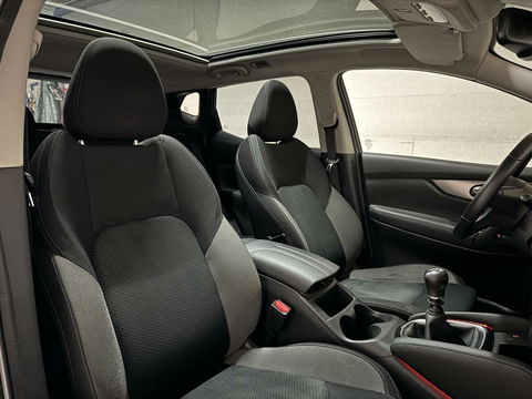 Nissan QASHQAI 1.2 N-Connecta Pano Navi Cruise NAP