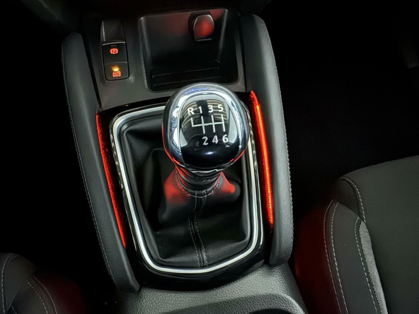 Nissan QASHQAI 1.2 N-Connecta Pano Navi Cruise NAP