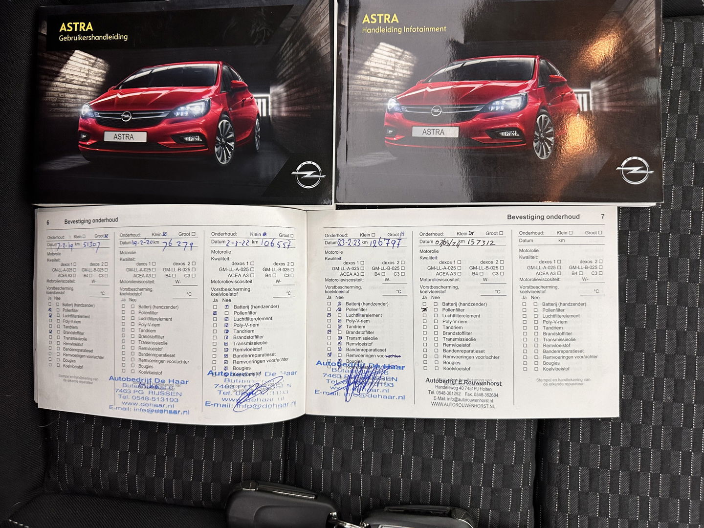Opel Astra 1.6 CDTI Online Edition *PANO | XENON | NAVI-FULLMAP | DAB+ | COMFORT-SEATS | AIRCO | CRUISE | PDC*