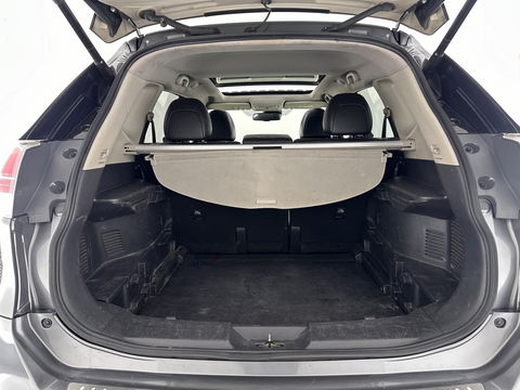 Nissan X-Trail 1.6 dCi Tekna Aut. *PANO | LUXURY-LEATHER | LED-LIGHTS | TOP-VIEW | JBL-AUDIO | BLINDSPOT | KEYLESS | HEATED-COMFORT-SEATS | NAVI-FULLMAP | 19''ALU*