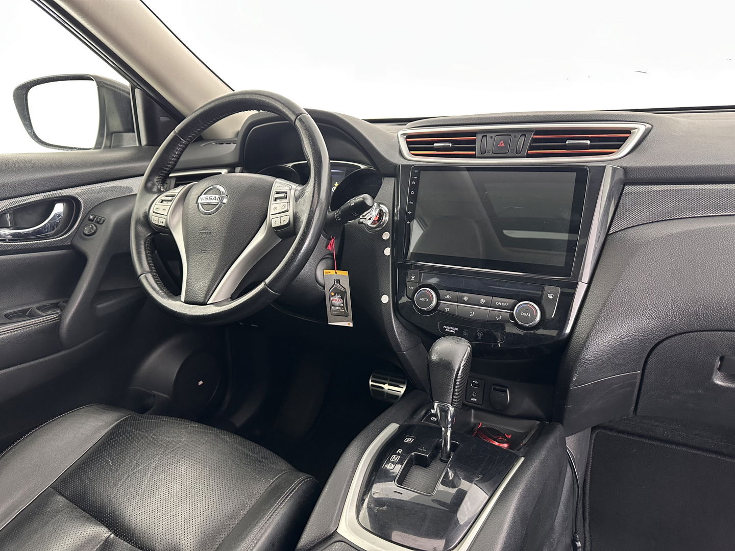 Nissan X-Trail 1.6 dCi Tekna Aut. *PANO | LUXURY-LEATHER | LED-LIGHTS | TOP-VIEW | JBL-AUDIO | BLINDSPOT | KEYLESS | HEATED-COMFORT-SEATS | NAVI-FULLMAP | 19''ALU*