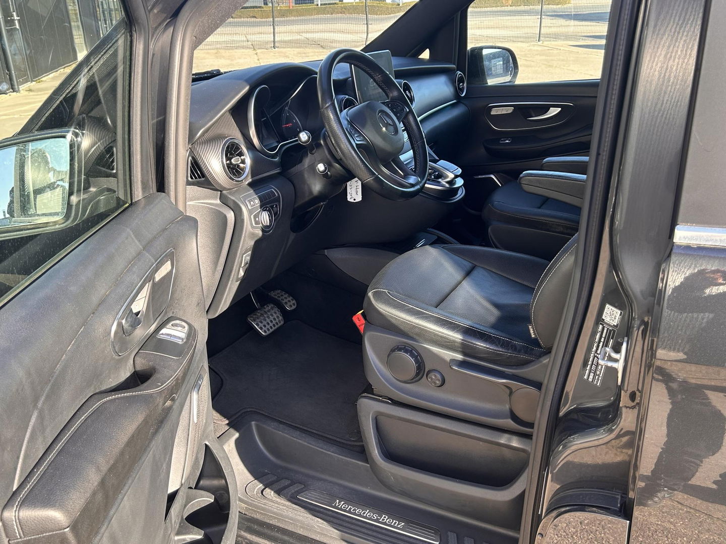 Mercedes-Benz V-Klasse 300d Lang DC | AMG | MARGE |Burmester | 360 graden |