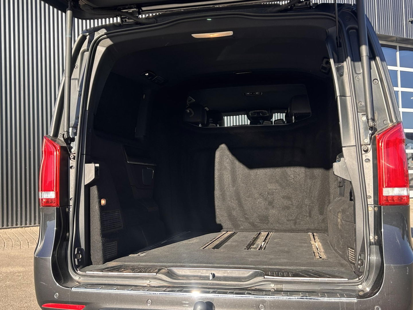 Mercedes-Benz V-Klasse 300d Lang DC | AMG | MARGE |Burmester | 360 graden |